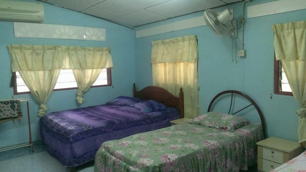 Homestay Bukit Gantang Hotel Taiping Exterior foto